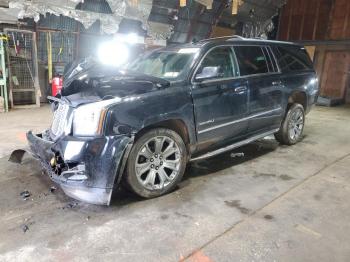  Salvage GMC Yukon