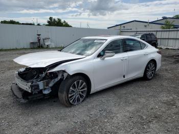  Salvage Lexus Es