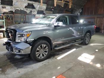  Salvage Nissan Titan