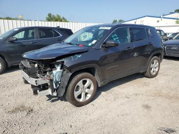  Salvage Jeep Compass