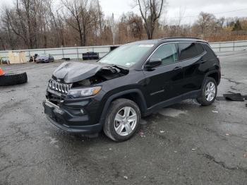  Salvage Jeep Compass