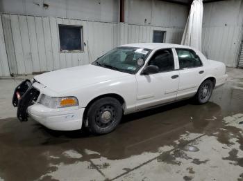  Salvage Ford Crown Vic