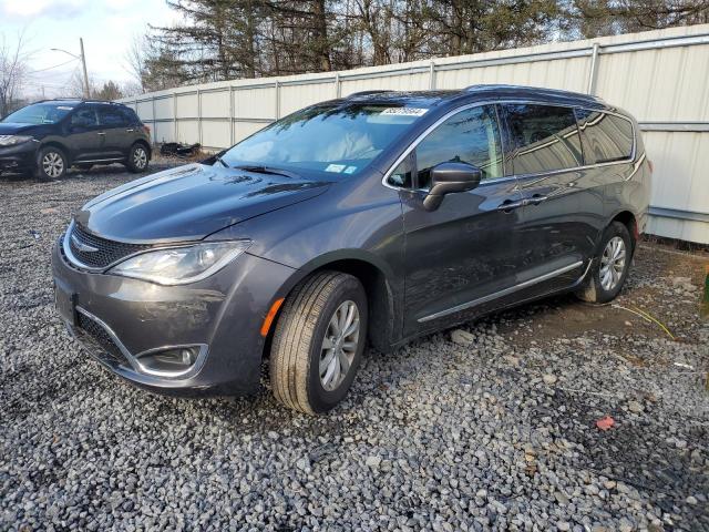  Salvage Chrysler Pacifica