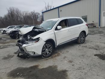  Salvage Mitsubishi Outlander