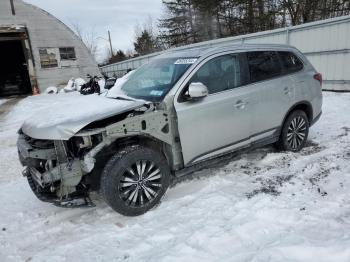  Salvage Mitsubishi Outlander