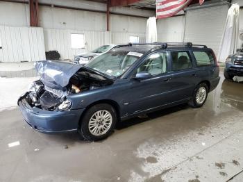  Salvage Volvo V70