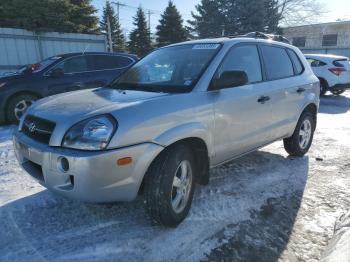  Salvage Hyundai TUCSON