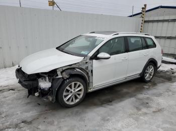  Salvage Volkswagen Golf