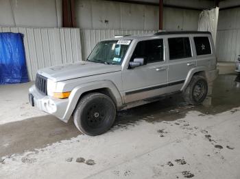  Salvage Jeep Commander