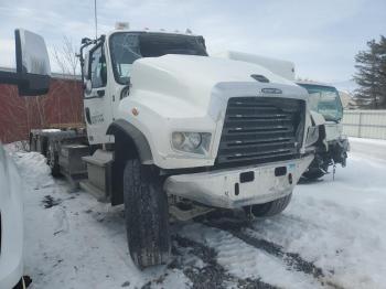  Salvage Freightliner 114sd