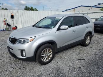  Salvage Kia Sorento