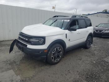  Salvage Ford Bronco