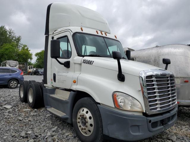  Salvage Freightliner Cascadia 1