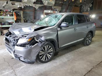  Salvage Mitsubishi Outlander