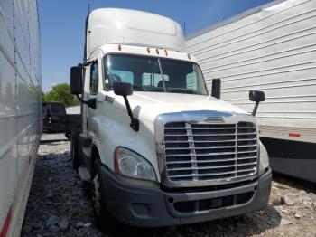  Salvage Freightliner Cascadia