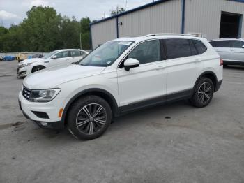  Salvage Volkswagen Tiguan