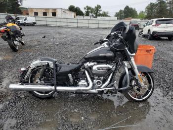  Salvage Harley-Davidson Fl