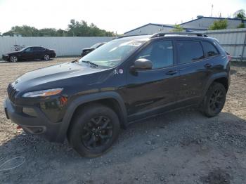  Salvage Jeep Cherokee