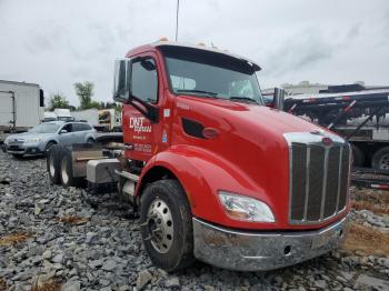  Salvage Peterbilt 579