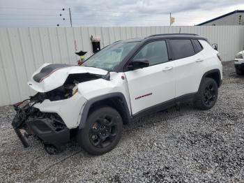  Salvage Jeep Compass