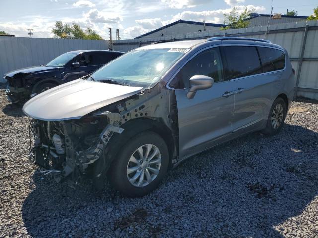  Salvage Chrysler Pacifica