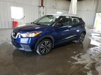  Salvage Nissan Kicks
