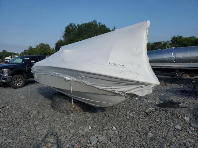  Salvage Sea Ray Boat