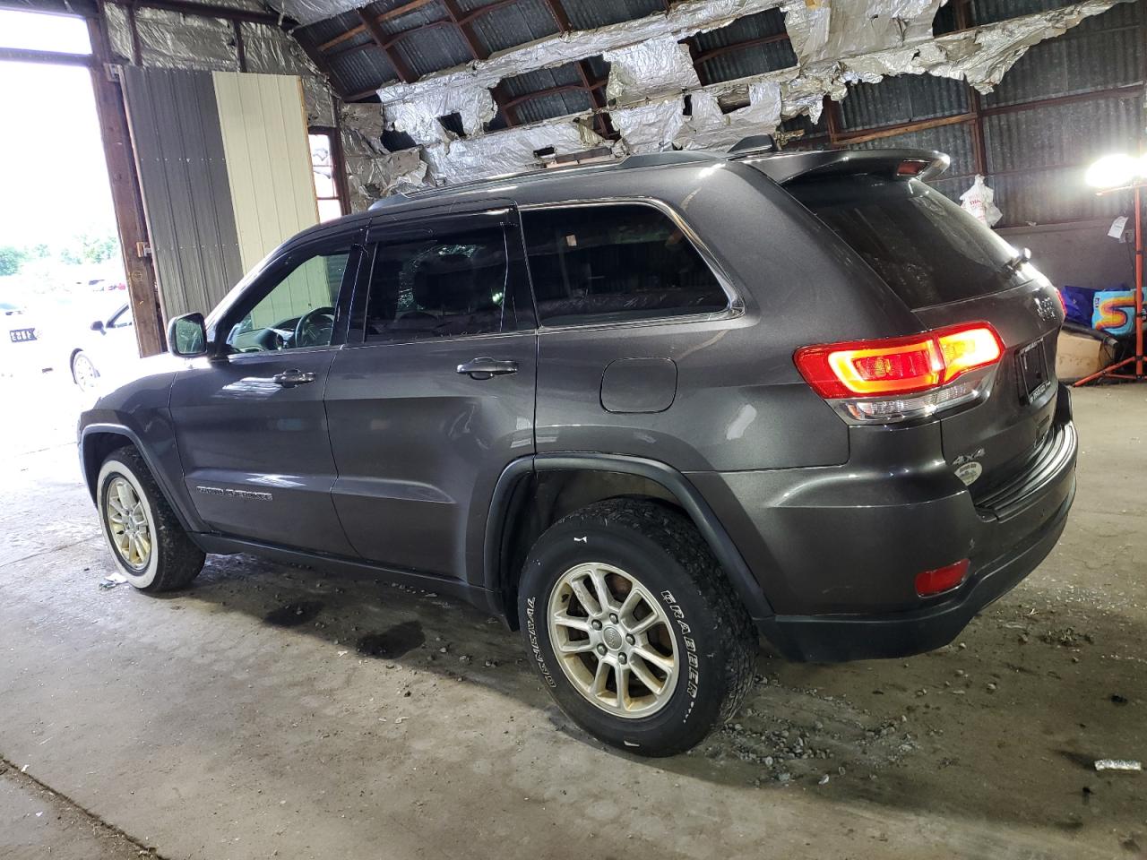 Jeep Grand Cherokee Laredo Image 4