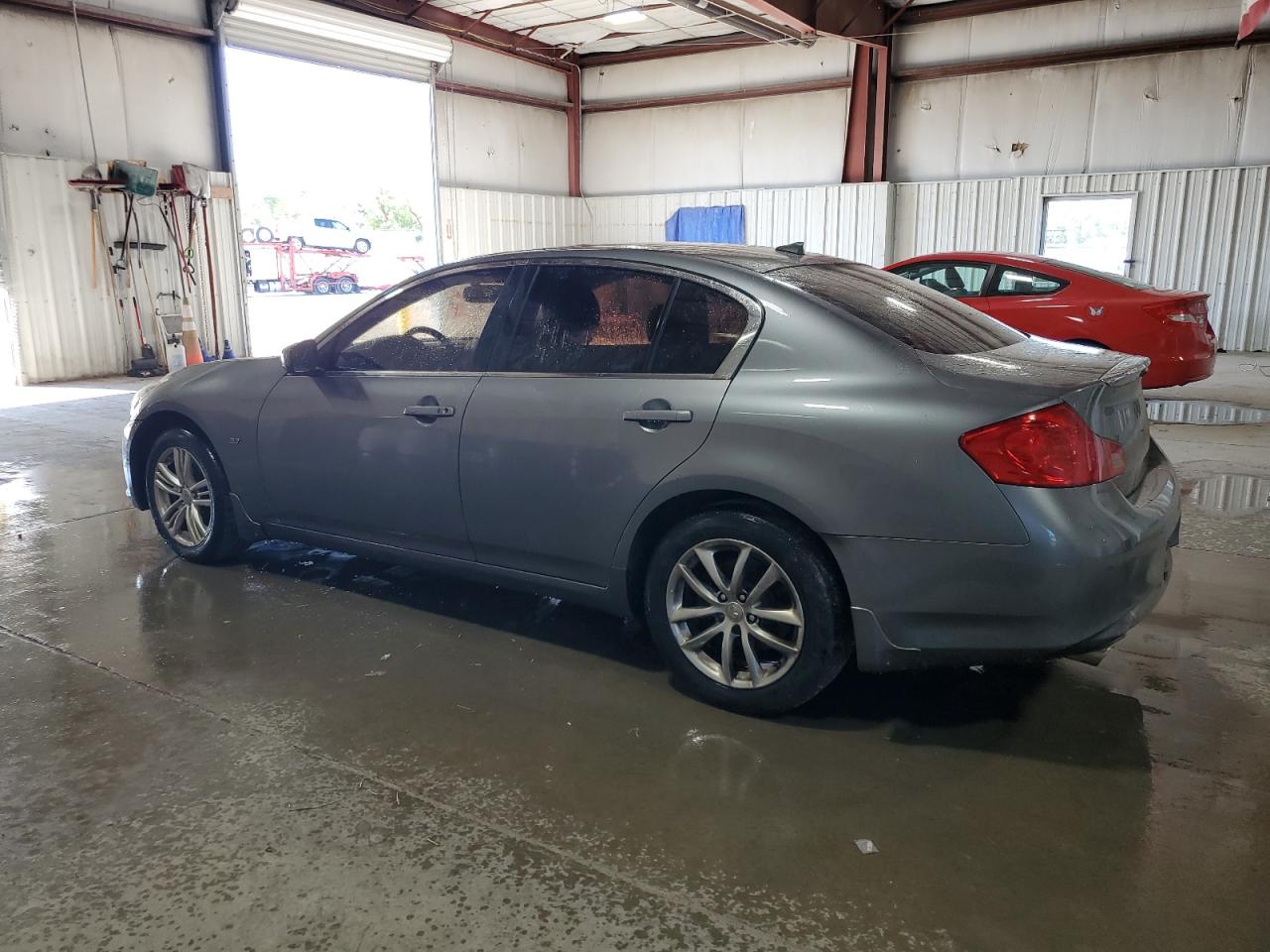 INFINITI Q40 Image 2