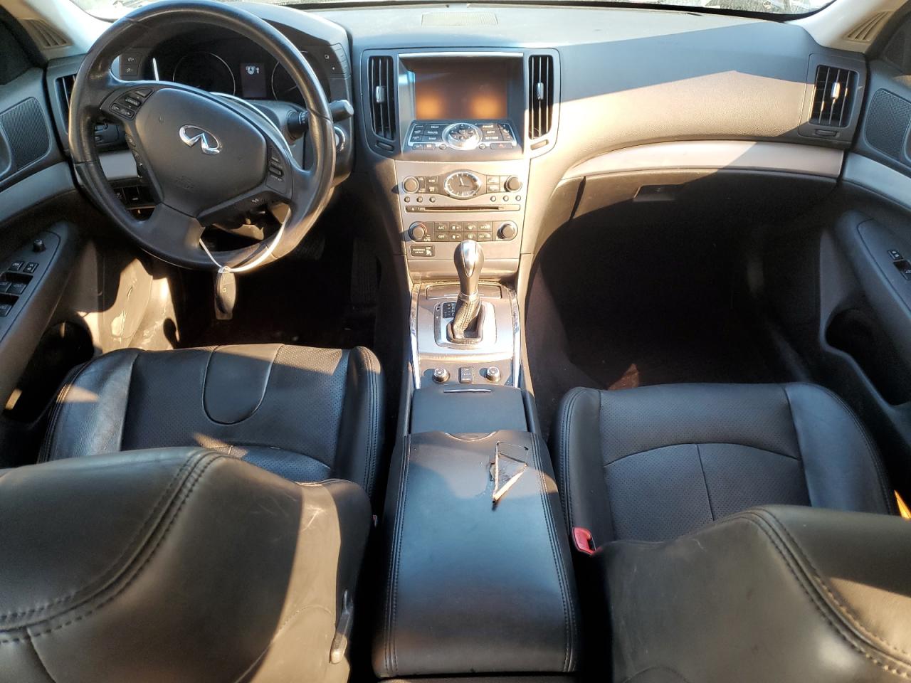 INFINITI Q40 Image 11