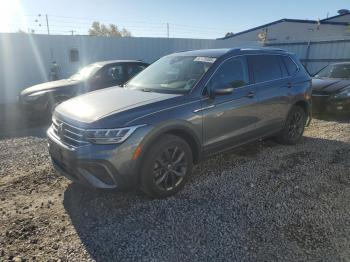  Salvage Volkswagen Tiguan