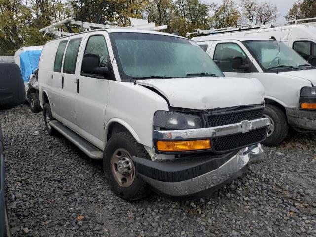 Chevrolet Express Image 10