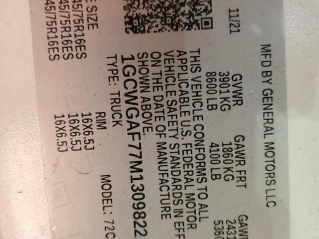 Chevrolet Express Image 2