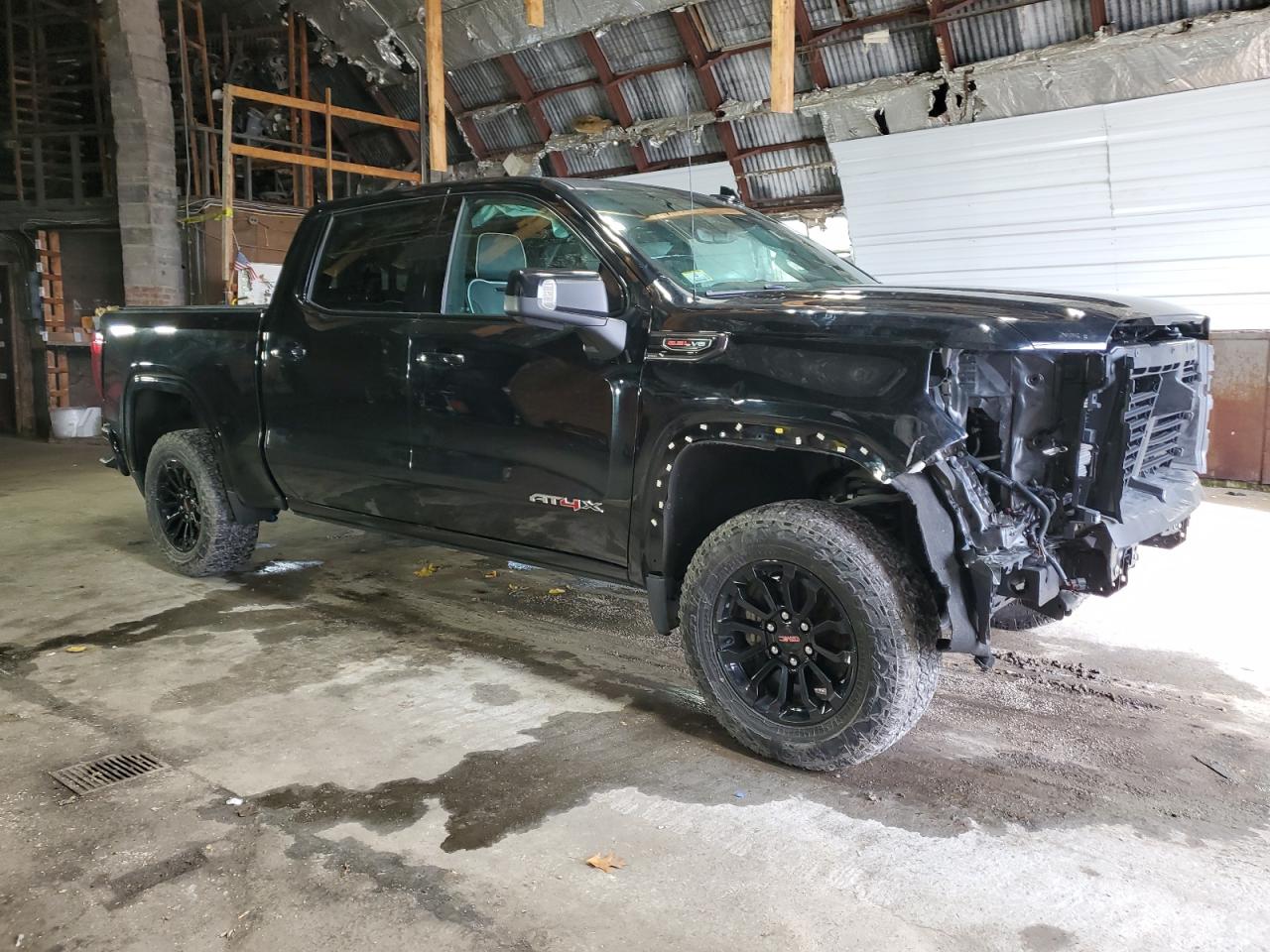 GMC Sierra K1500 At4x Image 2