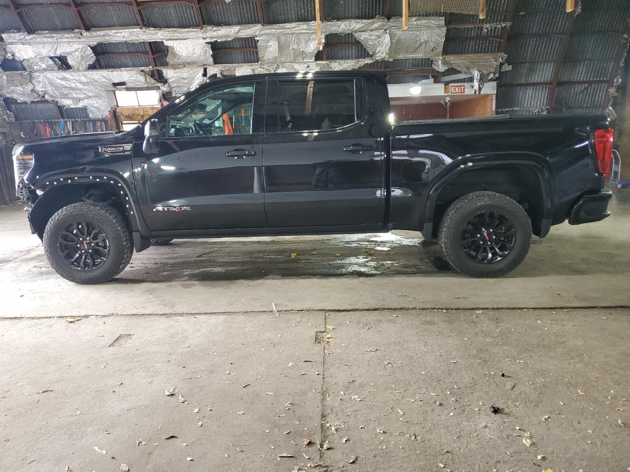 GMC Sierra K1500 At4x Image 12