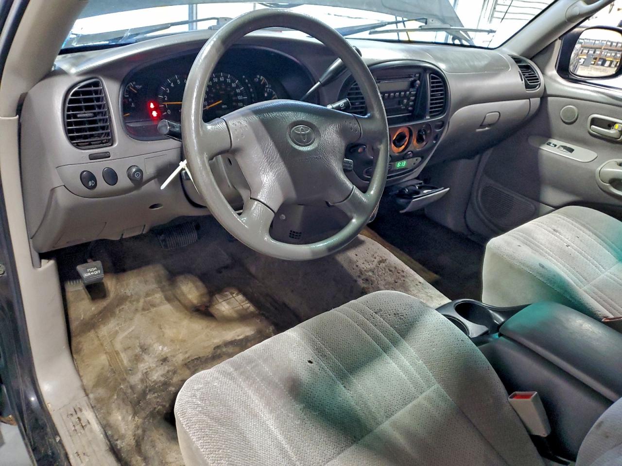 Toyota Tundra Access Cab Image 8