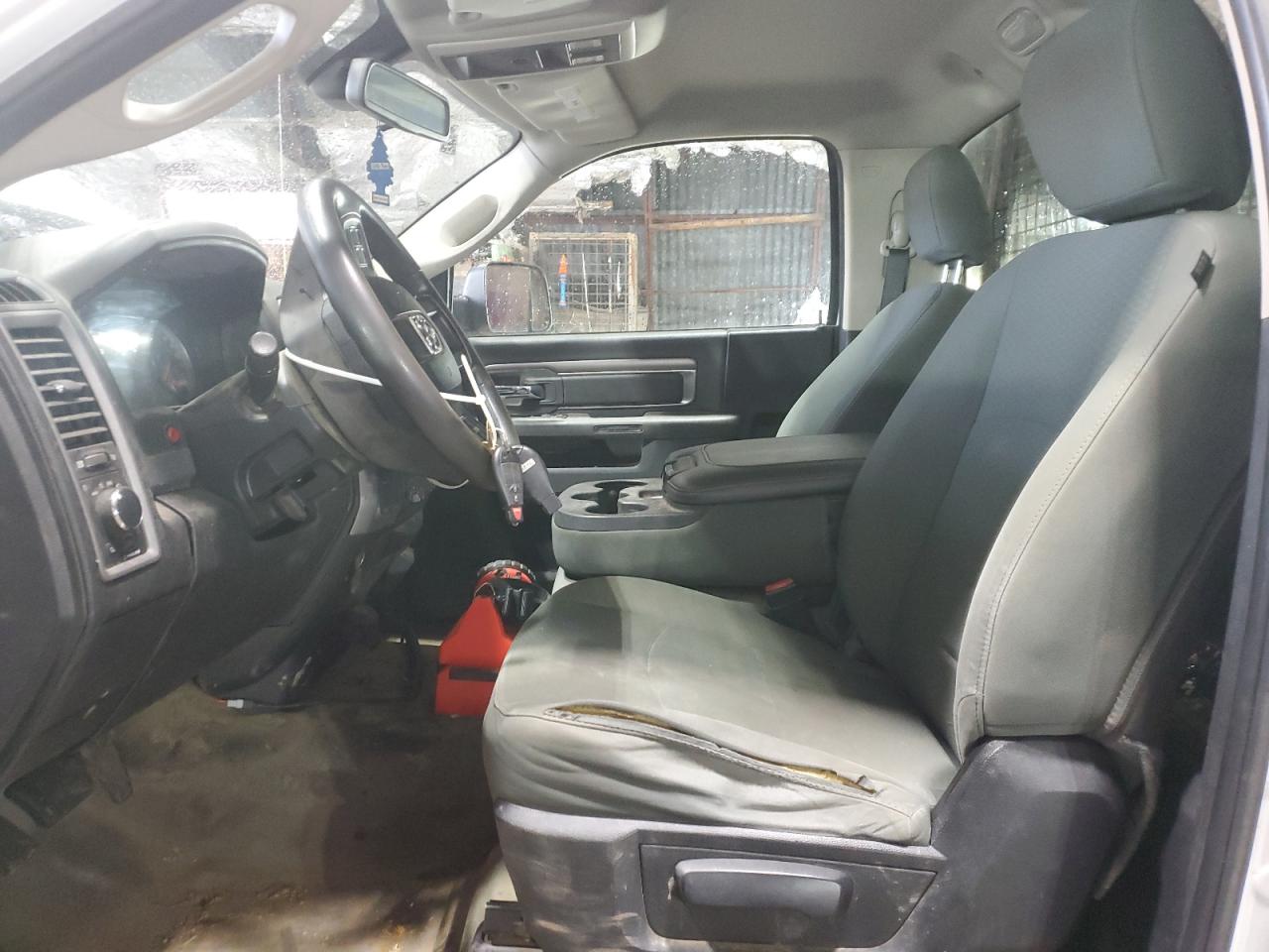 Ram 2500 St Image 12