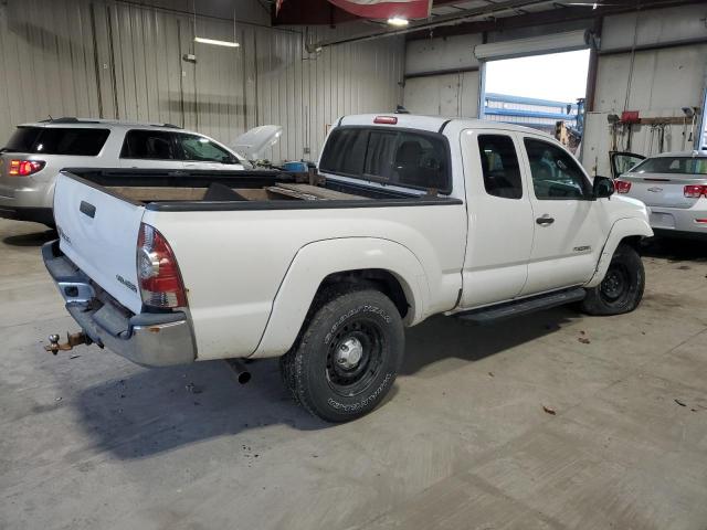 Toyota Tacoma Access Cab Image 3