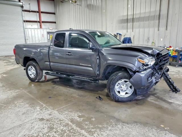 Toyota Tacoma Access Cab Image 4