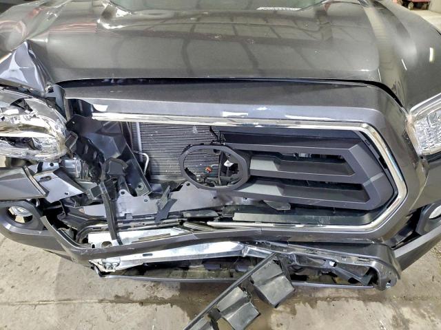 Toyota Tacoma Access Cab Image 10