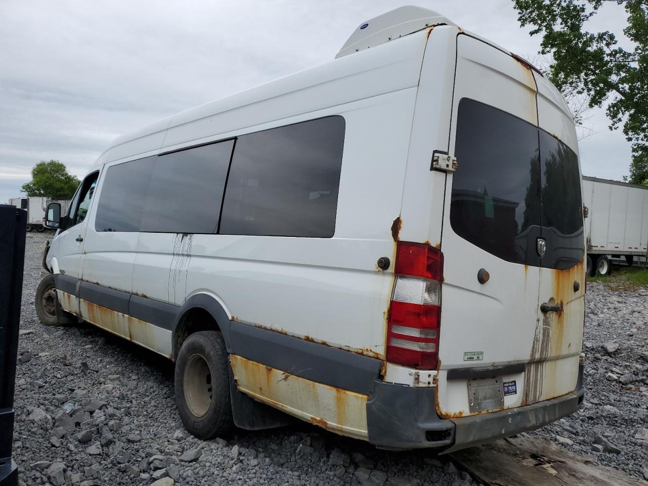 Dodge Sprinter 3500 Image 12