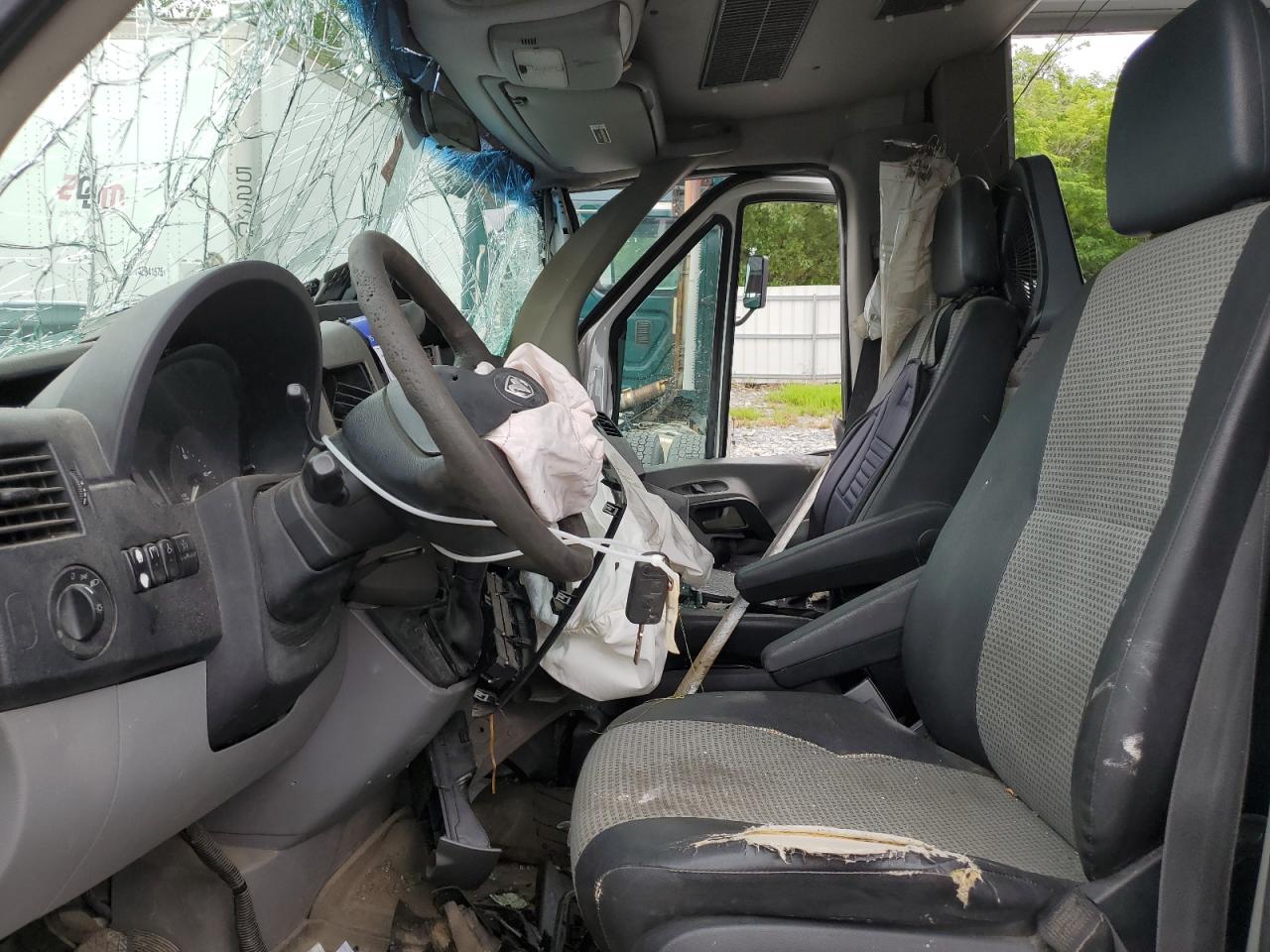 Dodge Sprinter 3500 Image 7