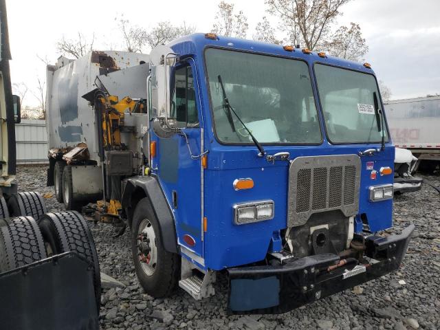  Salvage Peterbilt 320