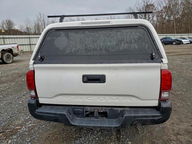 Toyota Tacoma Access Cab Image 2
