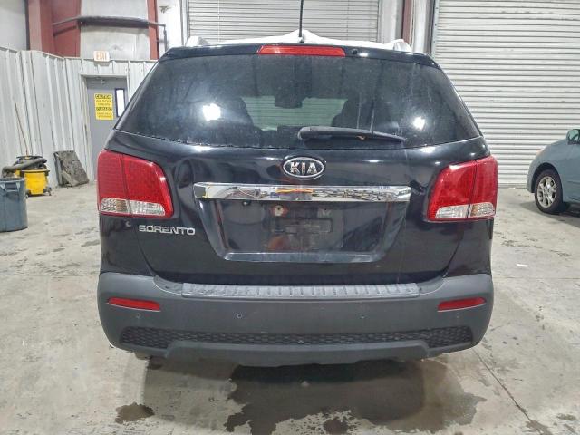 Kia Sorento Base Image 12