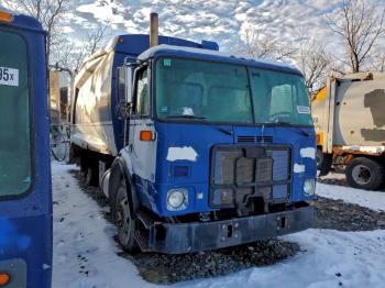  Salvage Autocar Llc Xpeditor W