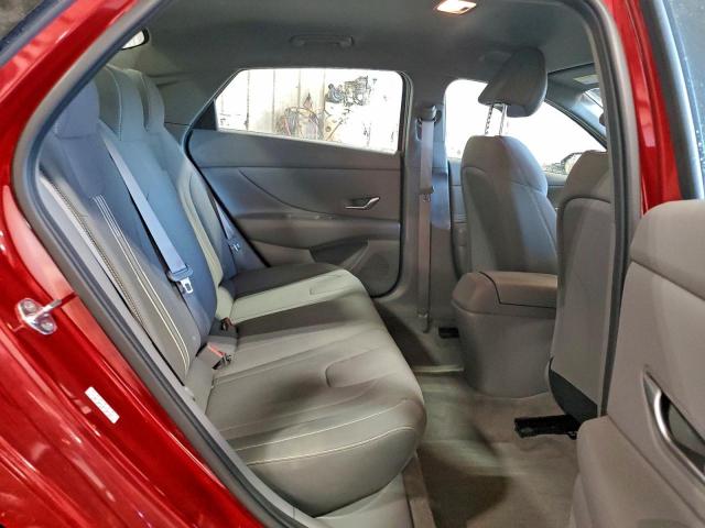 Hyundai ELANTRA Sel Image 3