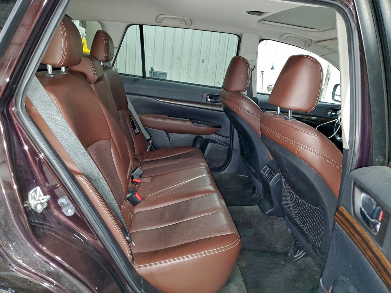 Subaru Outback 3.6r Limited Image 10