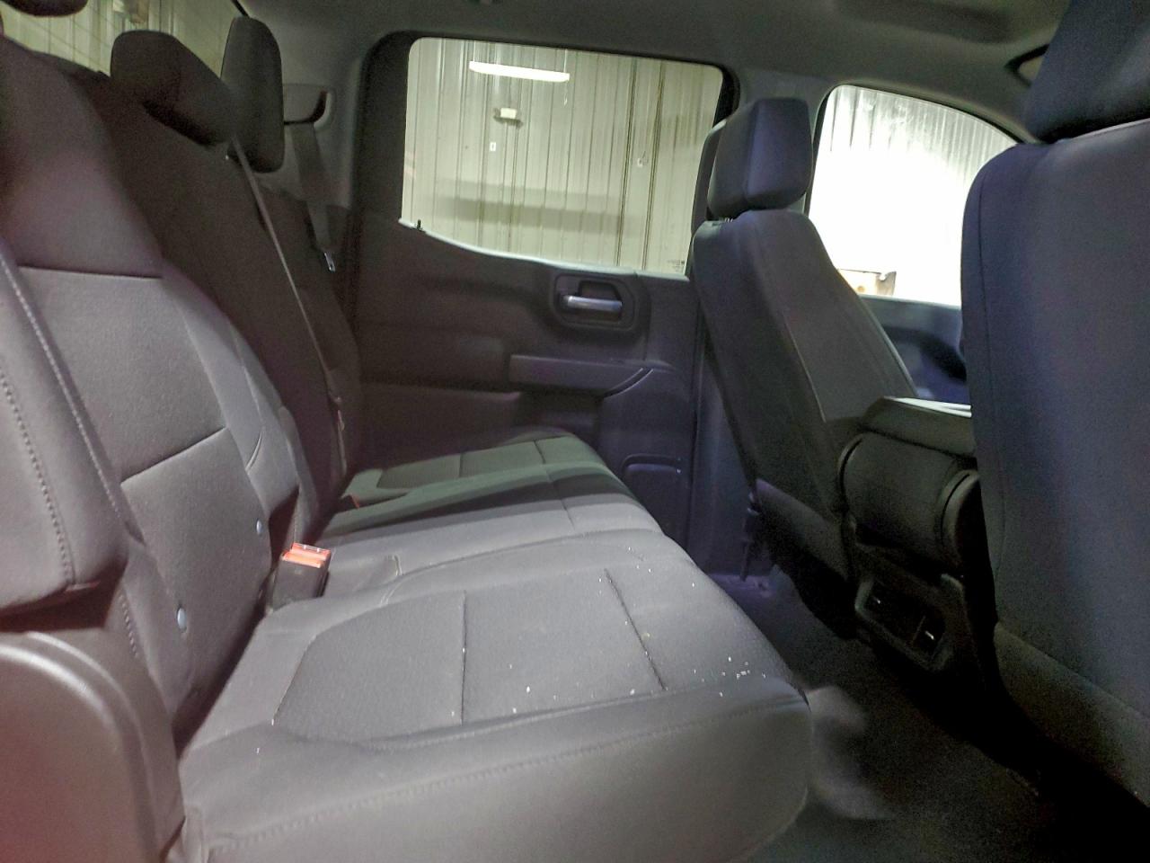 Chevrolet Silverado K1500 Custom Image 11