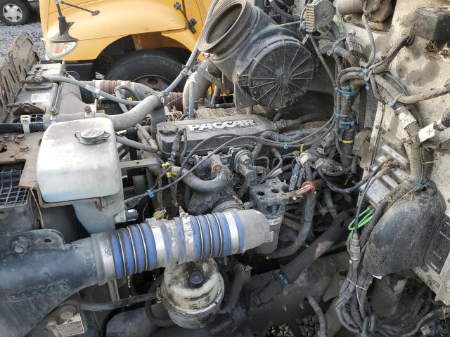 Peterbilt 337 Image 3